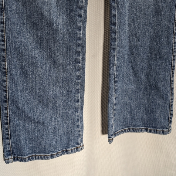 Aura Wrangler Bootcut Midrise Denim Jeans - 16 Avg - Picture 6 of 7